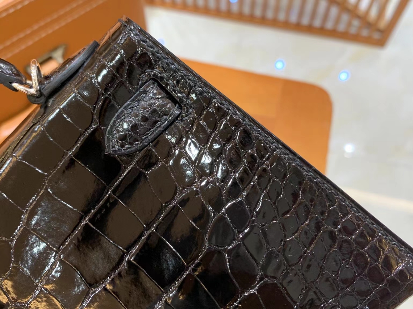 HERMES 爱马仕【现货】 Mini二代 经典黑 CC89 Nior 一级美洲鳄鱼皮“□” 进口蜜蜡线 全手工制作