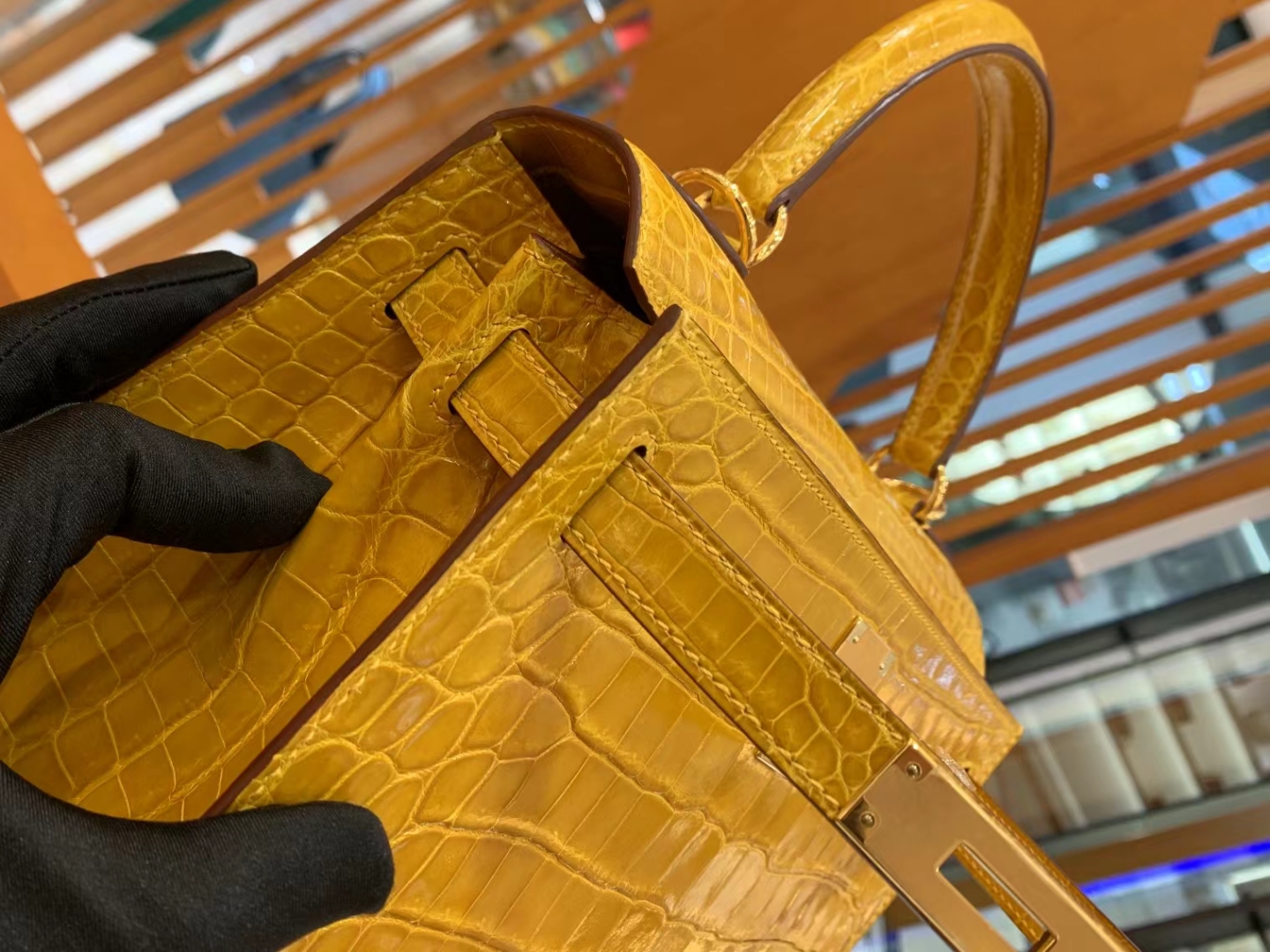 HERMES 爱马仕 Kelly 28cm 9D 琥珀黄 银扣一级尼罗鳄鱼皮“••”进口蜜蜡线 全手工制作