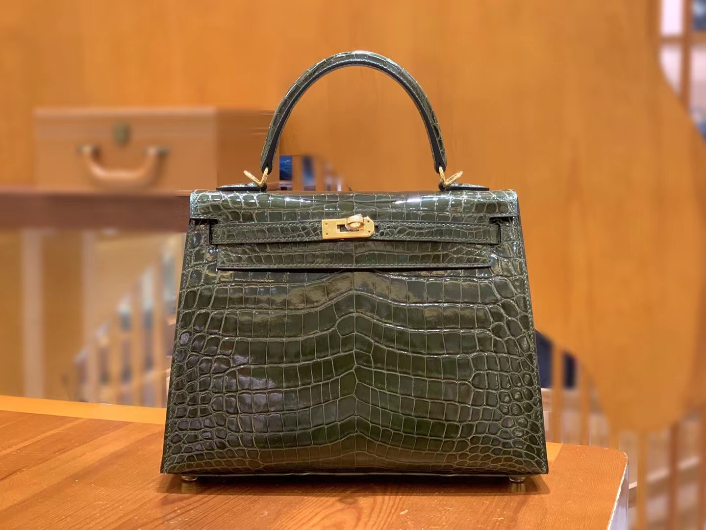 HERMES 爱马仕 Kelly 25cm 61 Vert Olive橄榄绿 金扣 一级美洲鳄鱼皮“□” 进口蜜蜡线 全手工制作