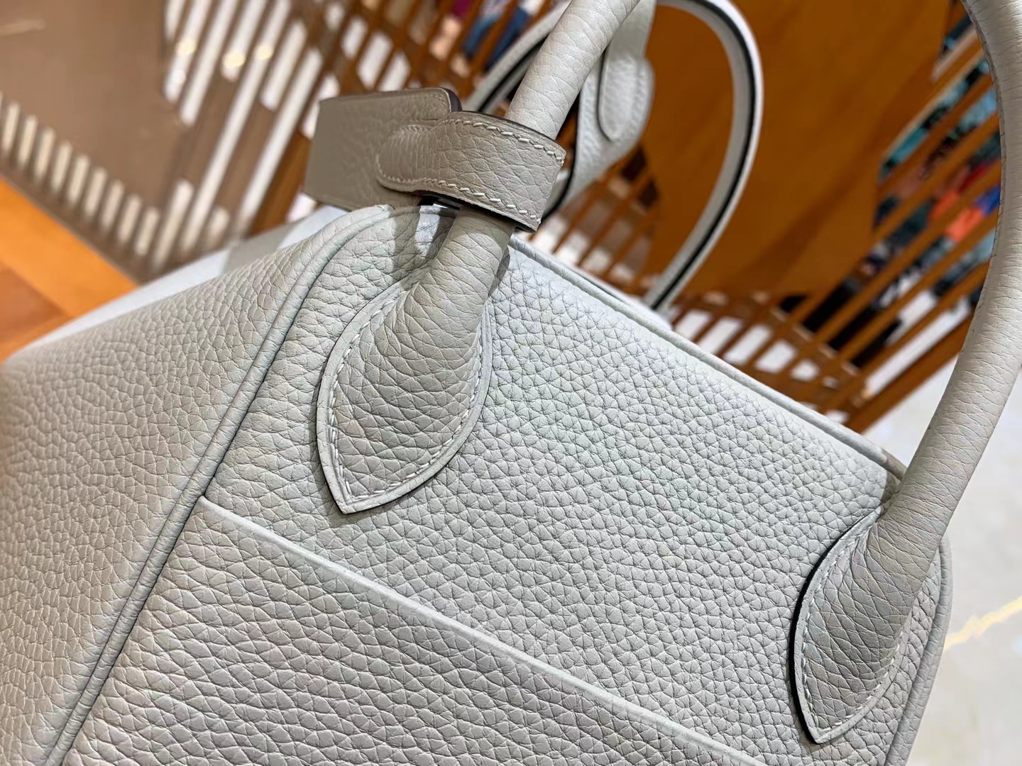 HERMES 爱马仕 Lindy 30cm T0圣杯蓝 进口TC大牛皮 银扣 进口蜜蜡线 全手工制作