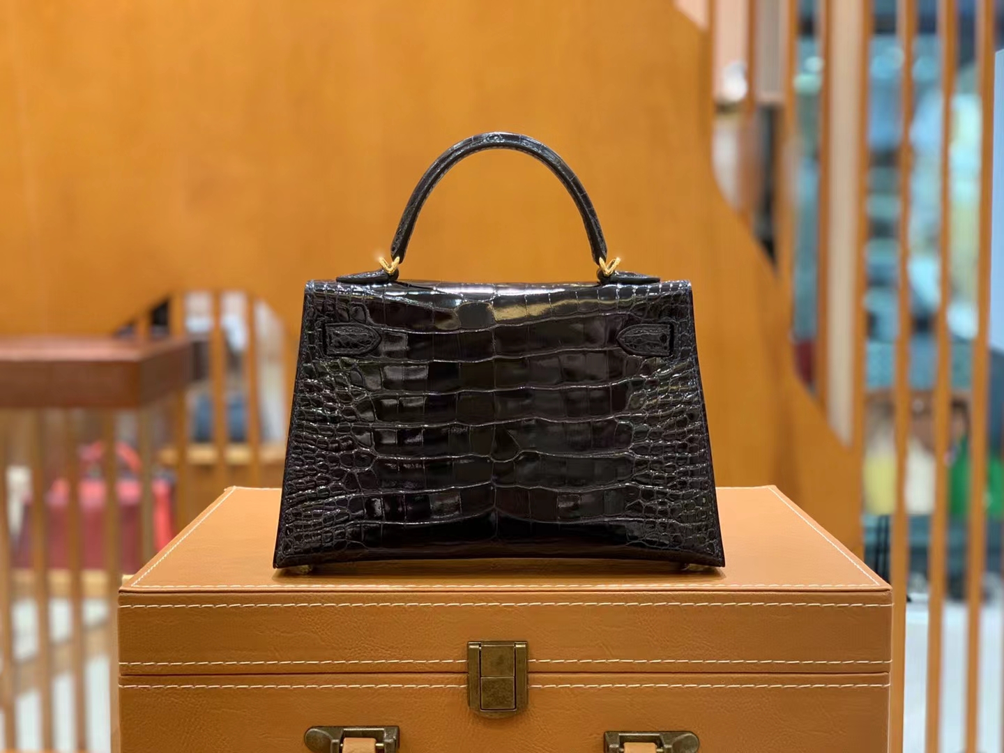 HERMES 爱马仕【现货】 Mini二代 2Z午夜蓝 一级美洲鳄鱼皮“□” 进口蜜蜡线 全手工制作