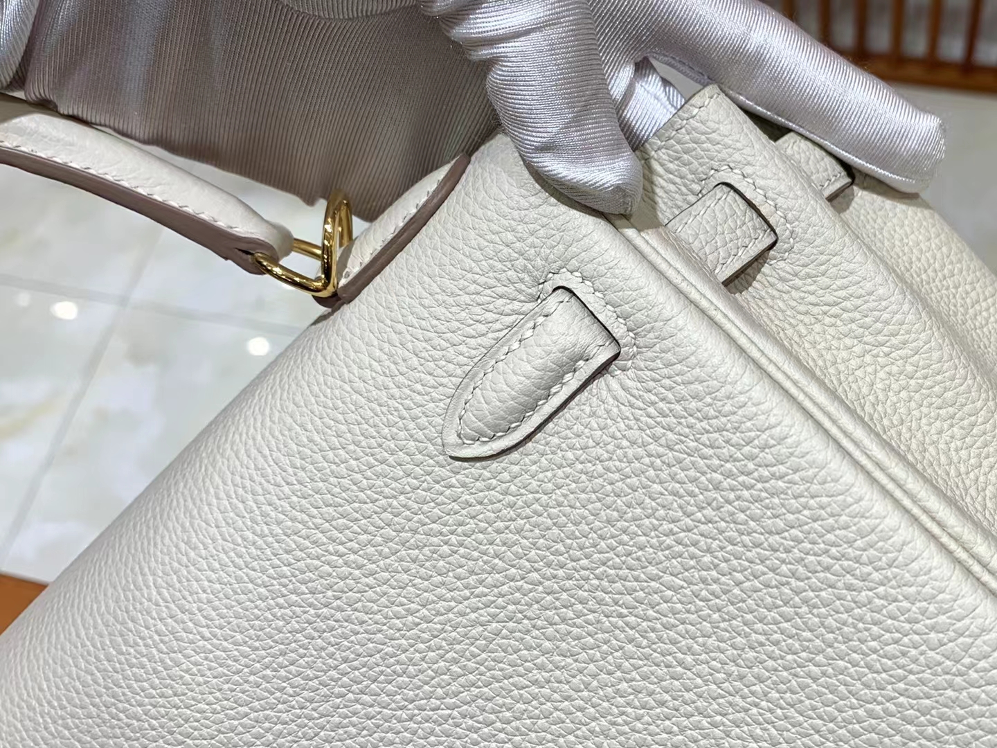 HERMES 爱马仕 kelly 25 Togo Craie 10 奶昔白