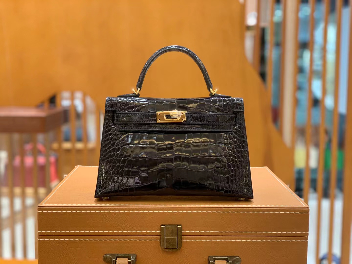 HERMES 爱马仕【现货】 Mini二代 2Z午夜蓝 一级美洲鳄鱼皮“□” 进口蜜蜡线 全手工制作