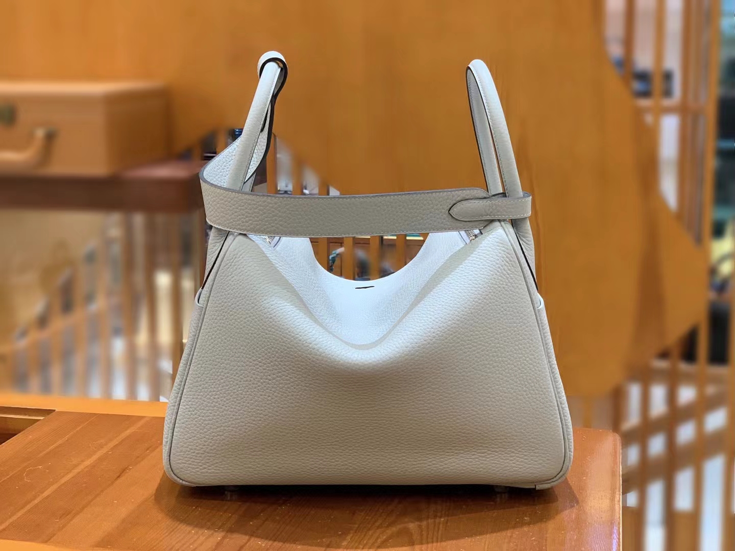 HERMES 爱马仕 Lindy 30cm T0圣杯蓝 进口TC大牛皮 银扣 进口蜜蜡线 全手工制作