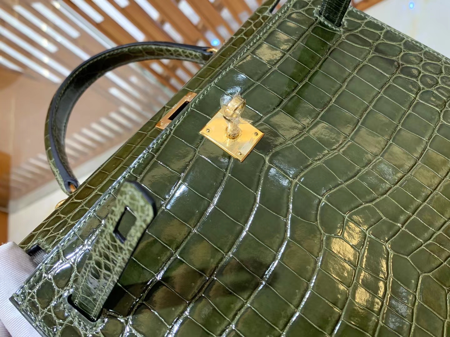 HERMES 爱马仕 Kelly 25cm 61 Vert Olive橄榄绿 金扣 一级美洲鳄鱼皮“□” 进口蜜蜡线 全手工制作