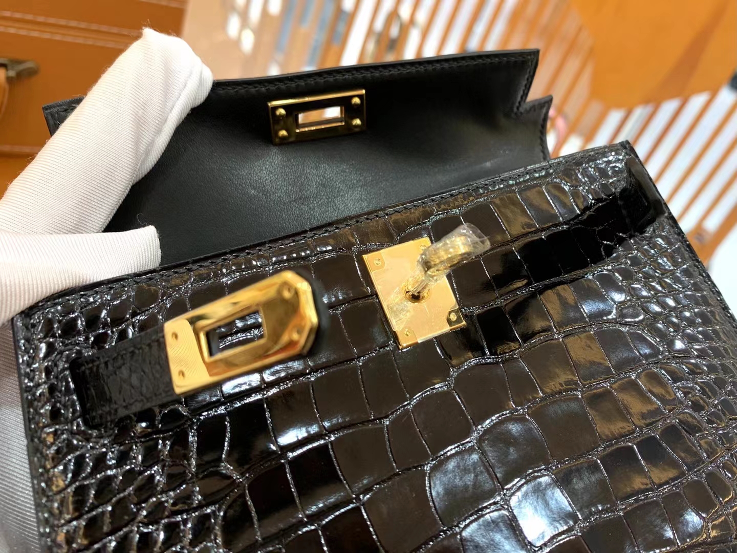 HERMES 爱马仕【现货】 Mini二代 经典黑 CC89 Nior 一级美洲鳄鱼皮“□” 进口蜜蜡线 全手工制作