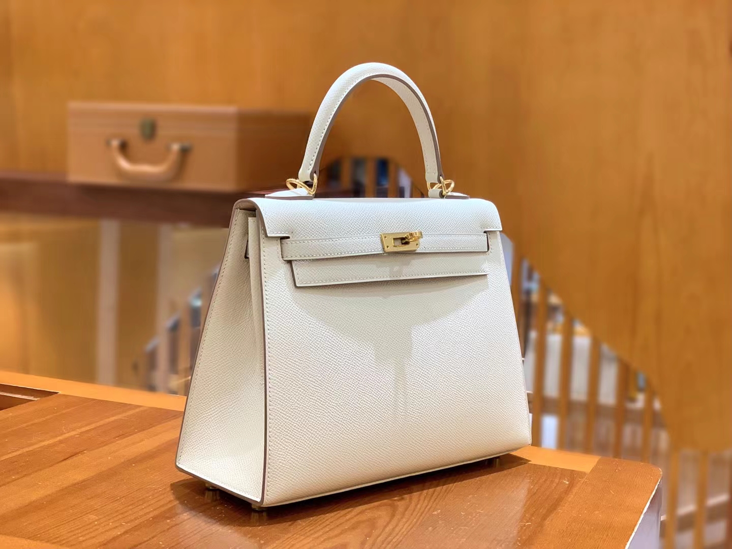 HERMES 爱马仕 kelly 25 Epsom 10 奶昔白