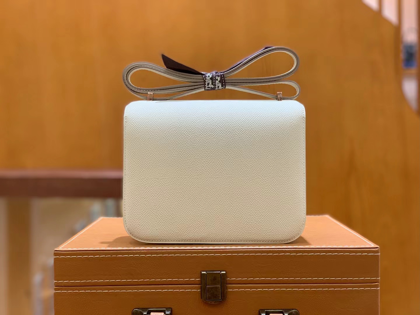 HERMES 爱马仕 Constance 康康 Epsom Craie 10奶昔白 浅金扣 19cm