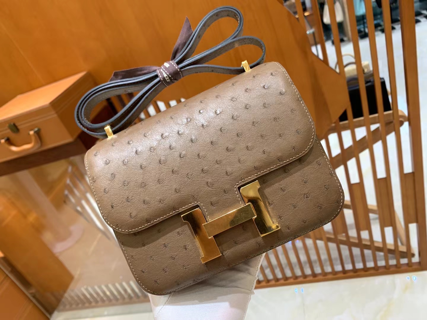 HERMES 爱马仕 Constance 空姐包 19cm 南非KK鸵鸟皮 Ostrich 8S Gris souris 鼠灰色 进口蜜蜡线 全手工制作