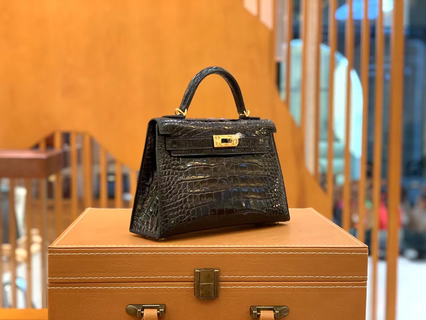HERMES 爱马仕【现货】 Mini二代 经典黑 CC89 Nior 一级美洲鳄鱼皮“□” 进口蜜蜡线 全手工制作