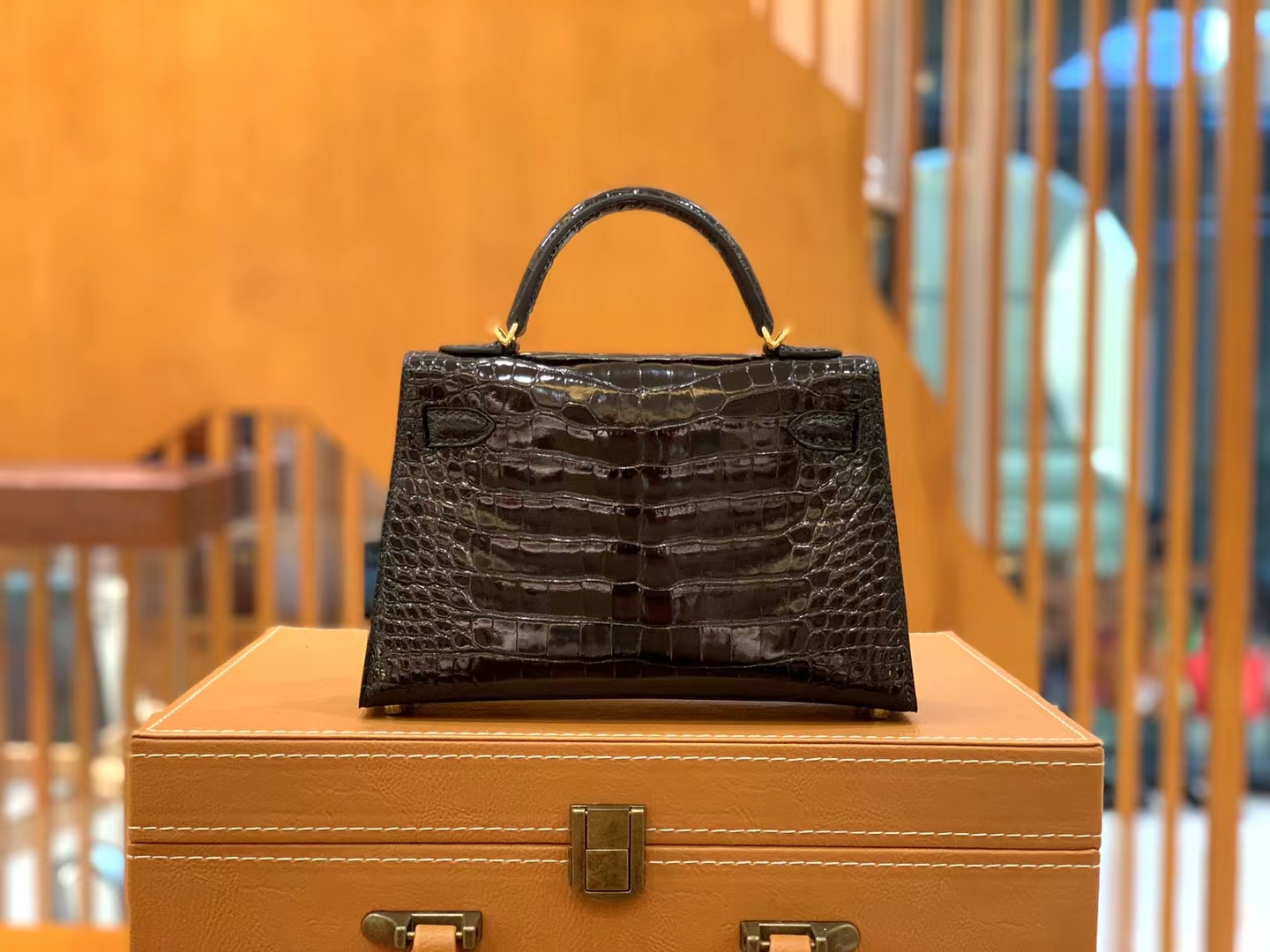 HERMES 爱马仕【现货】 Mini二代 经典黑 CC89 Nior 一级美洲鳄鱼皮“□” 进口蜜蜡线 全手工制作