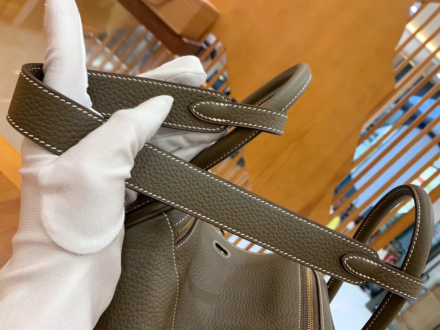 HERMES 爱马仕 Lindy 26cm Togo 8C Gri Elephant 大象灰 进口蜜蜡线 全手工制作