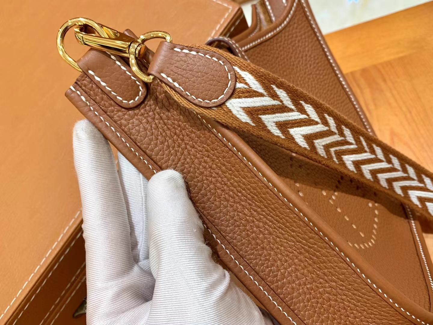 HERMES 爱马仕 伊芙琳17cm CK37 金棕色 进口TC大牛皮 金扣