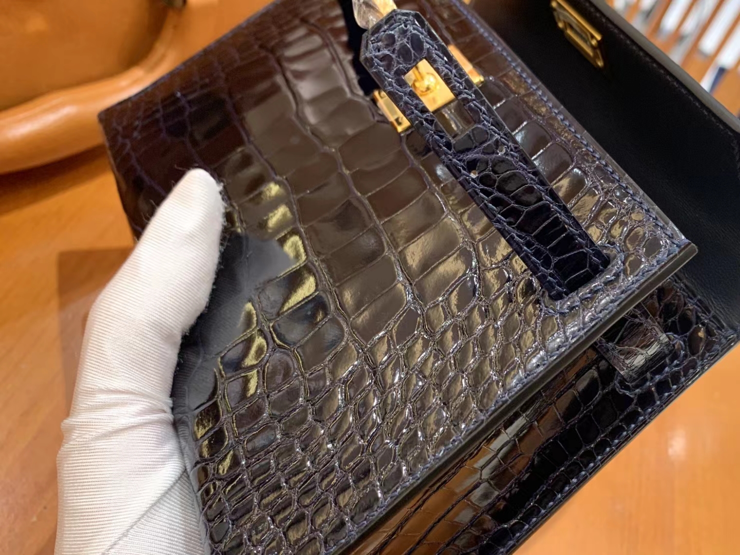 HERMES 爱马仕【现货】 Mini二代 2Z午夜蓝 一级美洲鳄鱼皮“□” 进口蜜蜡线 全手工制作