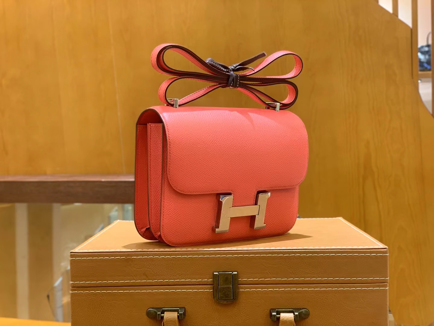 HERMES 爱马仕  Constance 康康 Epsom Q5 Rouge Casaque 德克萨斯粉 金扣 19cm