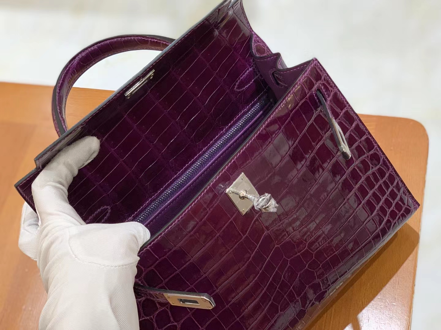 HERMES 爱马仕 Kelly 25cm 9G Amethyst 水晶紫 金扣 一级美洲鳄鱼皮“□” 进口蜜蜡线 全手工制作