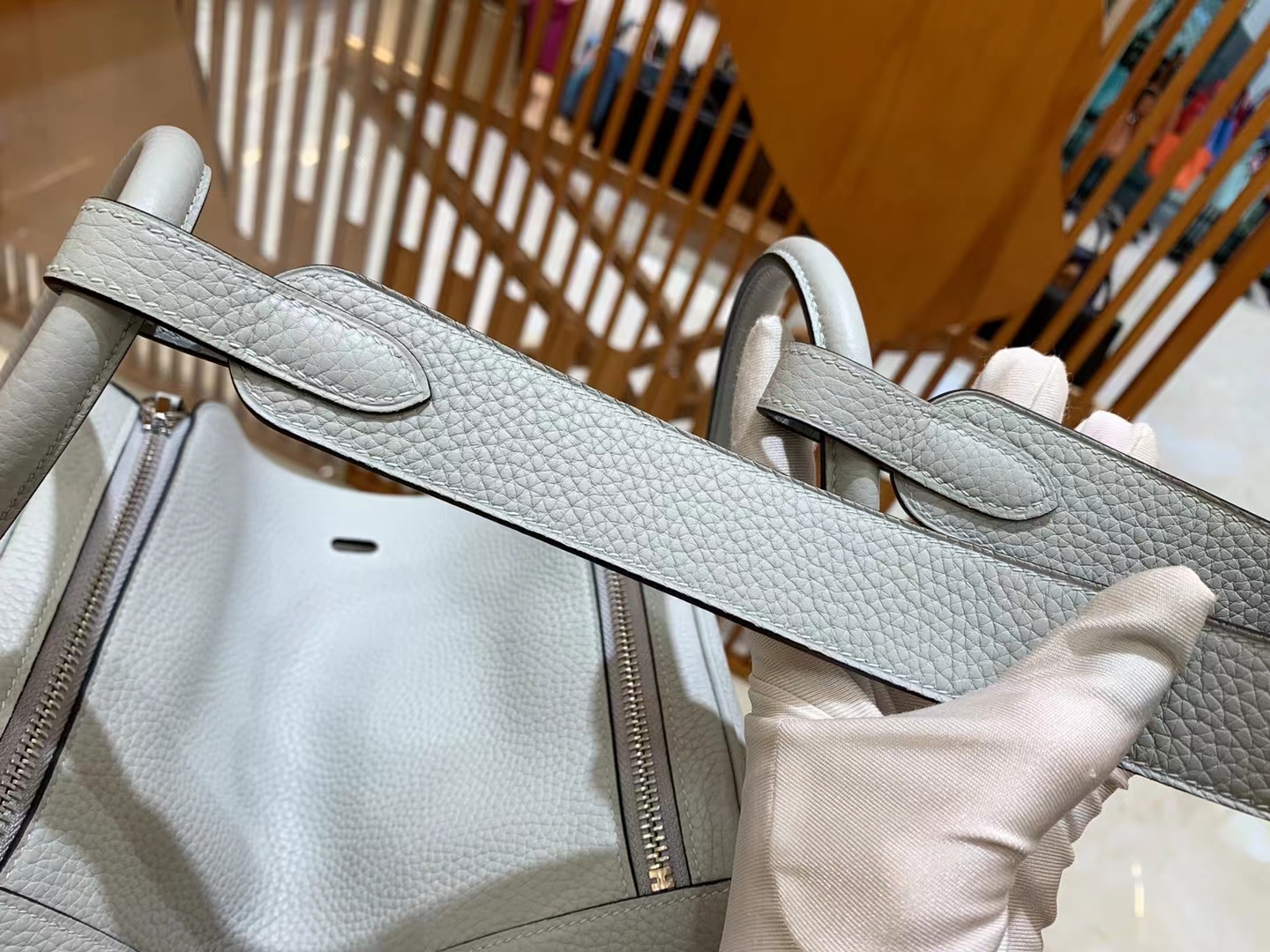 HERMES 爱马仕 Lindy 30cm T0圣杯蓝 进口TC大牛皮 银扣 进口蜜蜡线 全手工制作