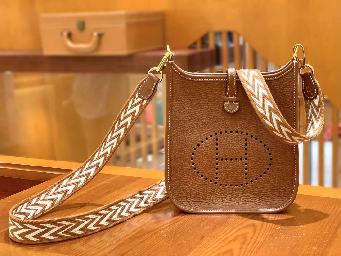 HERMES 爱马仕 伊芙琳17cm CK37 金棕色 进口TC大牛皮 金扣