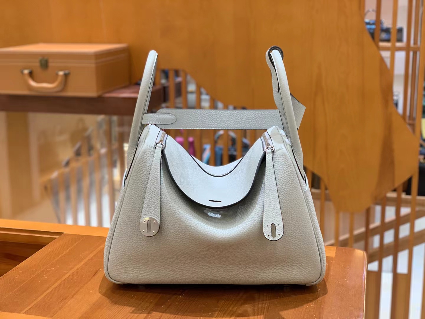 HERMES 爱马仕 Lindy 30cm T0圣杯蓝 进口TC大牛皮 银扣 进口蜜蜡线 全手工制作