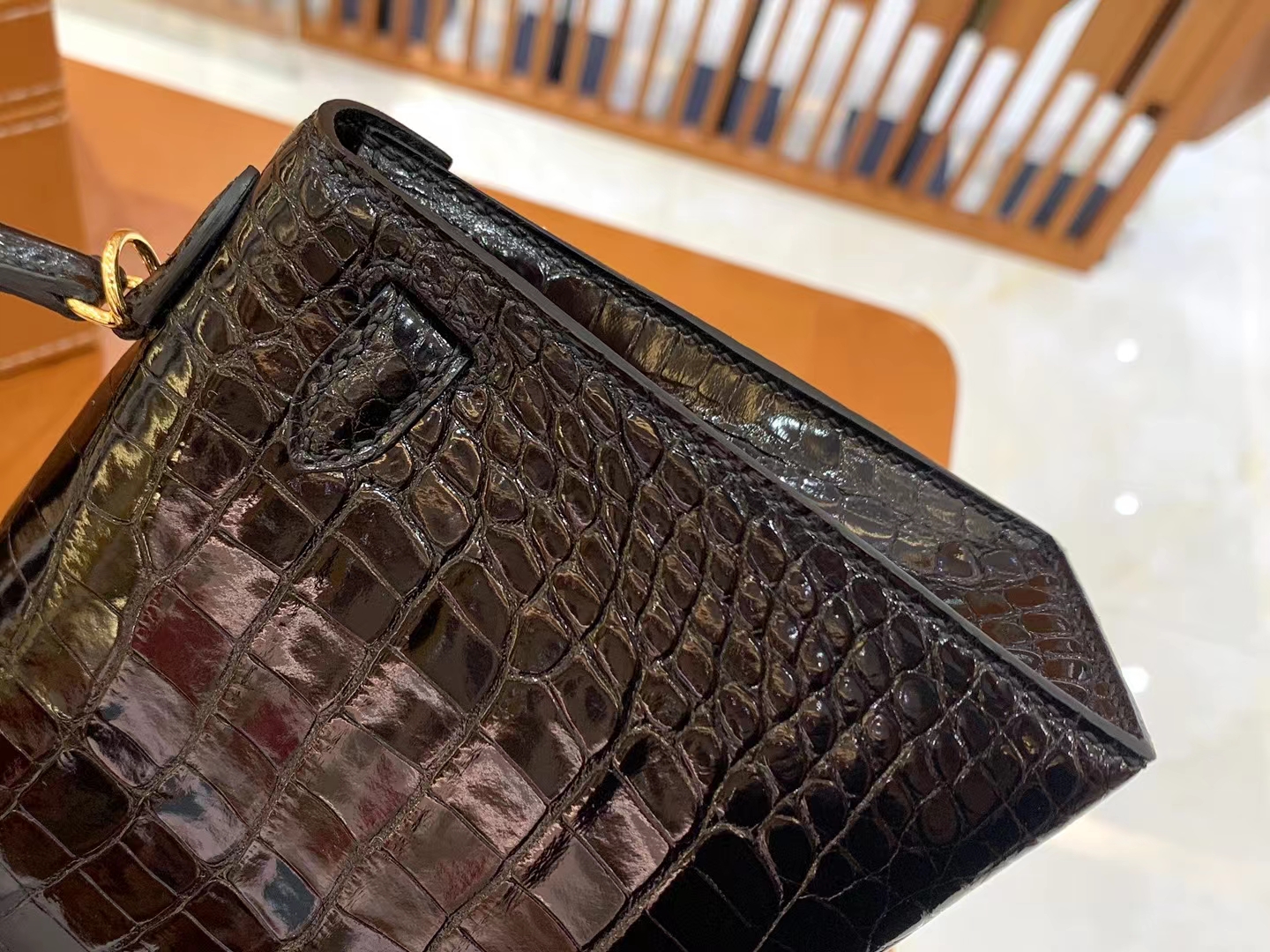 HERMES 爱马仕【现货】 Mini二代 经典黑 CC89 Nior 一级美洲鳄鱼皮“□” 进口蜜蜡线 全手工制作