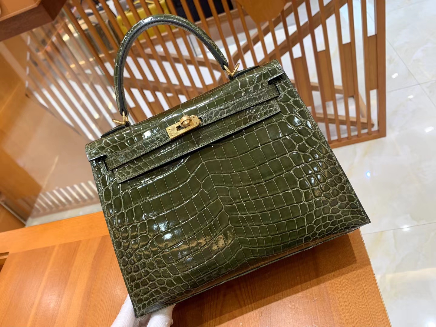 HERMES 爱马仕 Kelly 25cm 61 Vert Olive橄榄绿 金扣 一级美洲鳄鱼皮“□” 进口蜜蜡线 全手工制作
