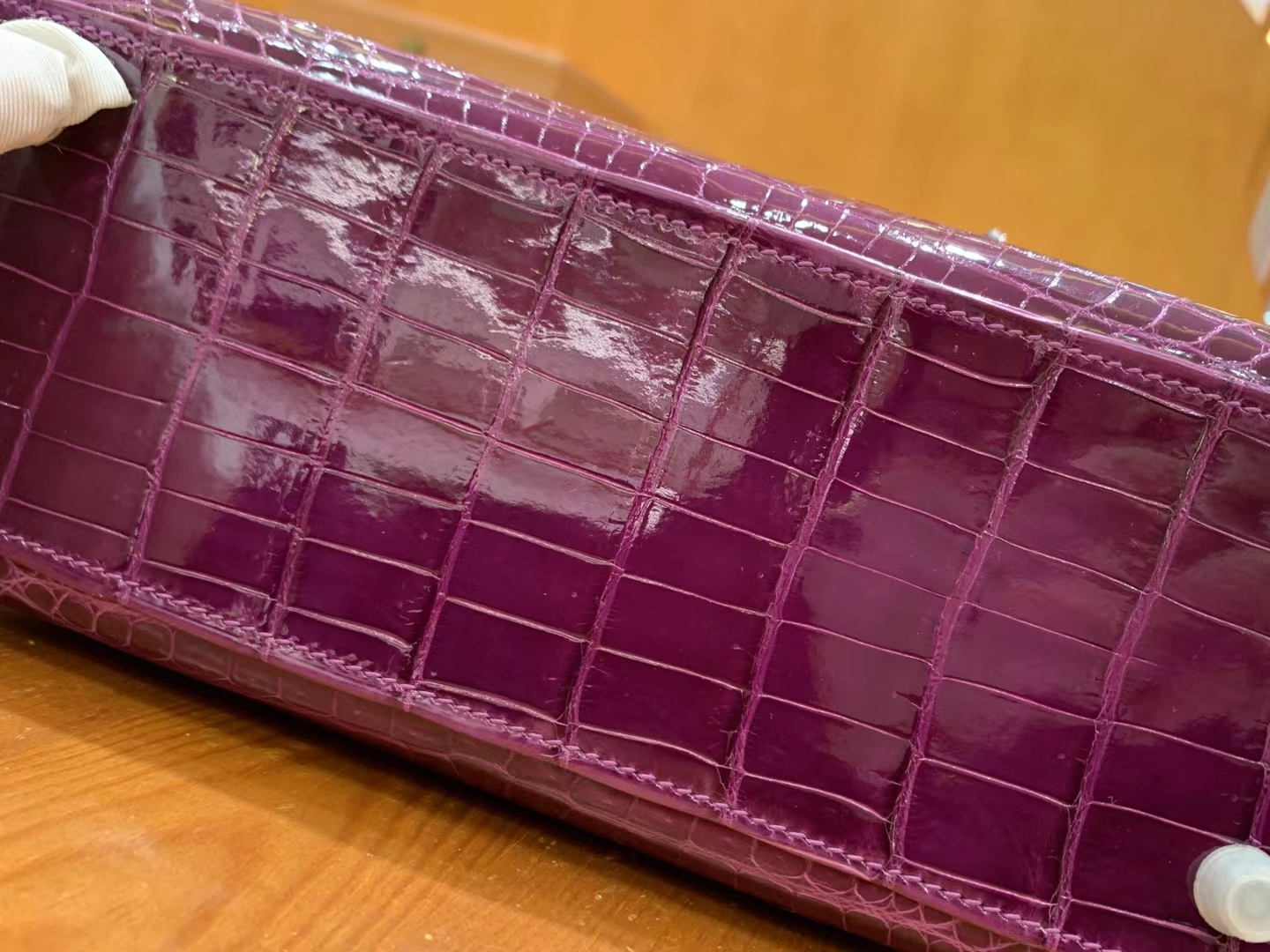 HERMES 爱马仕 Kelly 25cm 9G Amethyst 水晶紫 金扣 一级美洲鳄鱼皮“□” 进口蜜蜡线 全手工制作