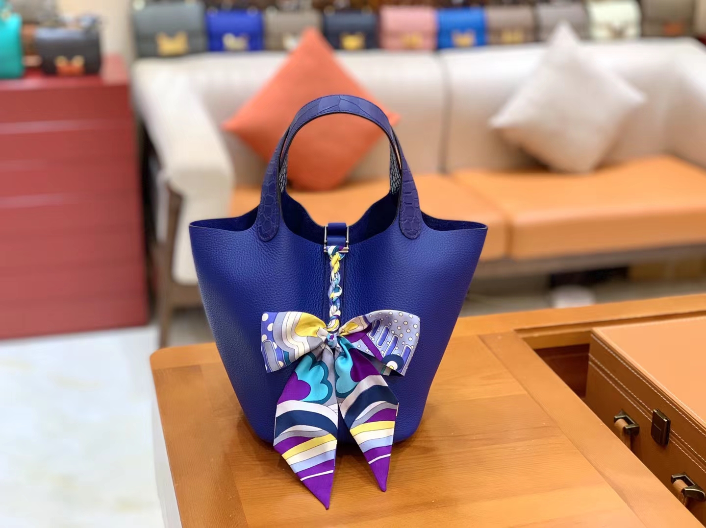 HERMES 爱马仕 Picotin 18cm I7 Bleu zellige 琉璃蓝 金扣进口尼罗鳄拼TC大牛皮 进口蜜蜡线 全手工制作