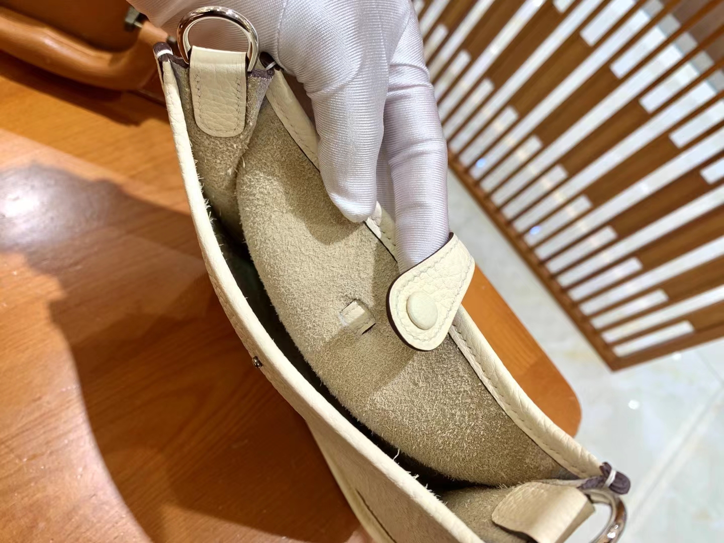 HERMES 爱马仕 伊芙琳17cm Craie 10 奶昔白 进口TC大牛皮 银扣 进口蜜蜡线 全手工制作