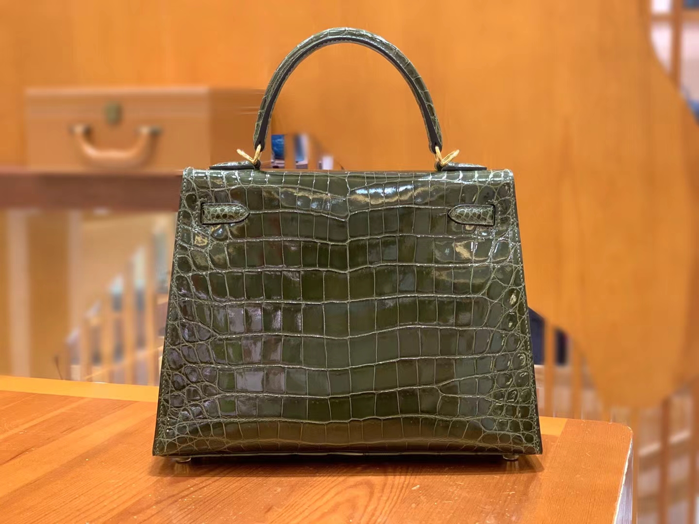 HERMES 爱马仕 Kelly 25cm 61 Vert Olive橄榄绿 金扣 一级美洲鳄鱼皮“□” 进口蜜蜡线 全手工制作