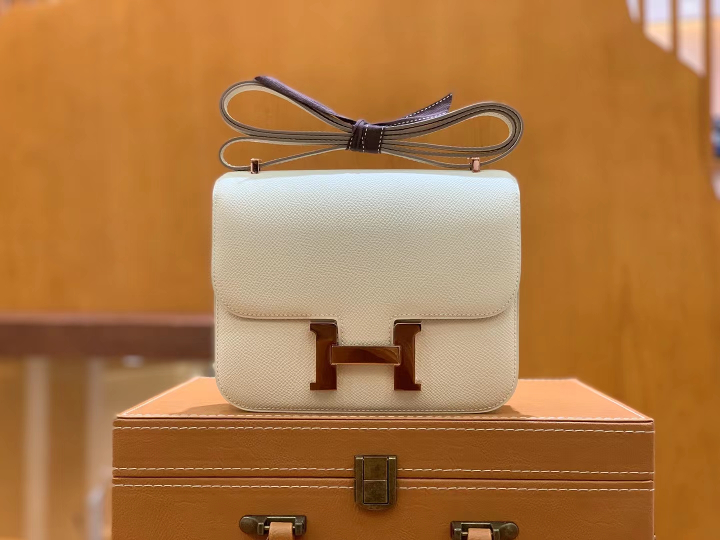 HERMES 爱马仕 Constance 康康 Epsom Craie 10奶昔白 浅金扣 19cm
