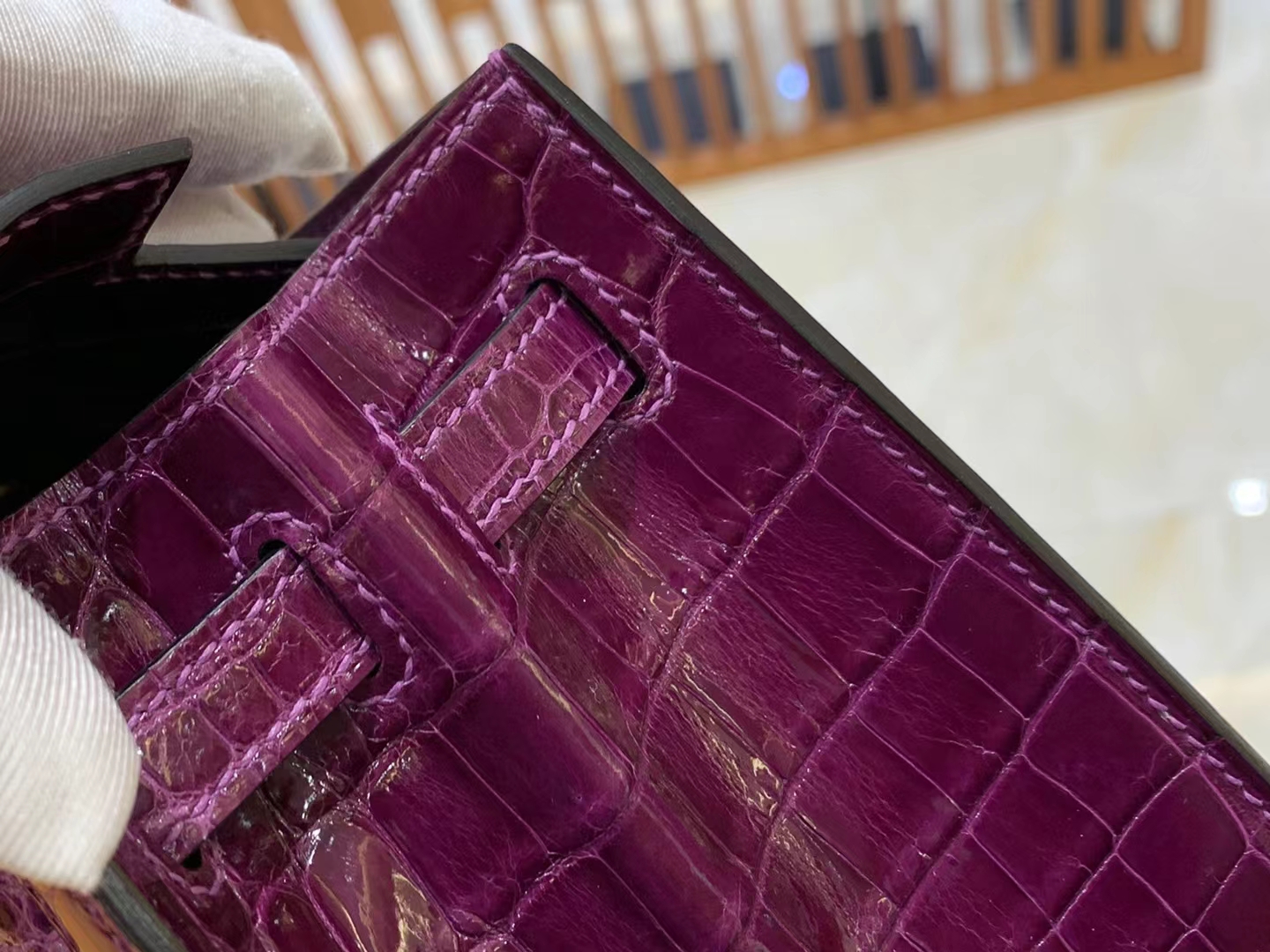 HERMES 爱马仕 Kelly 25cm 9G Amethyst 水晶紫 金扣 一级美洲鳄鱼皮“□” 进口蜜蜡线 全手工制作
