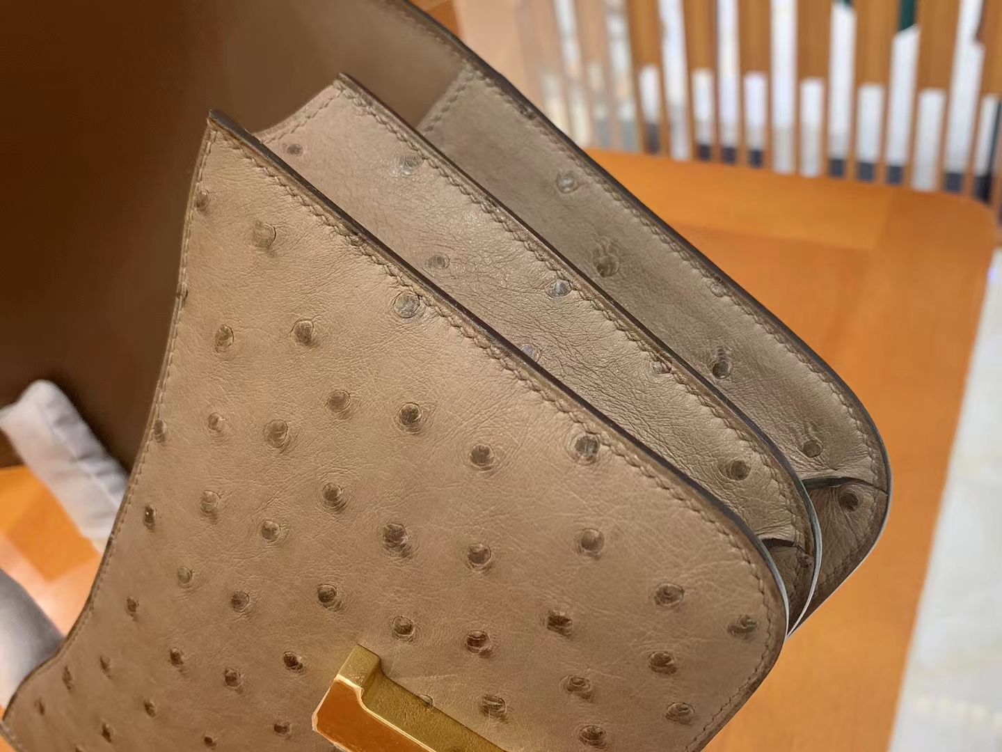 HERMES 爱马仕 Constance 空姐包 19cm 南非KK鸵鸟皮 Ostrich 8C Gri Elephant 大象灰 进口蜜蜡线 全手工制作