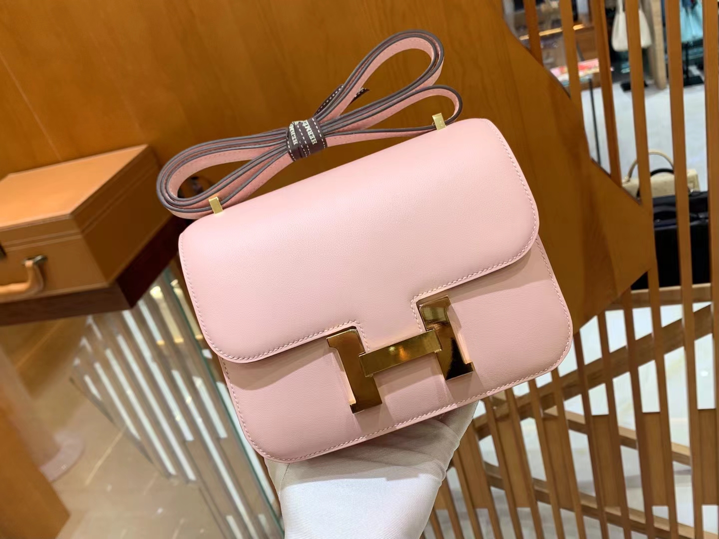 HERMES 爱马仕 Constance 康康 swift 3Q Rose Saiura樱花粉 金扣 19cm