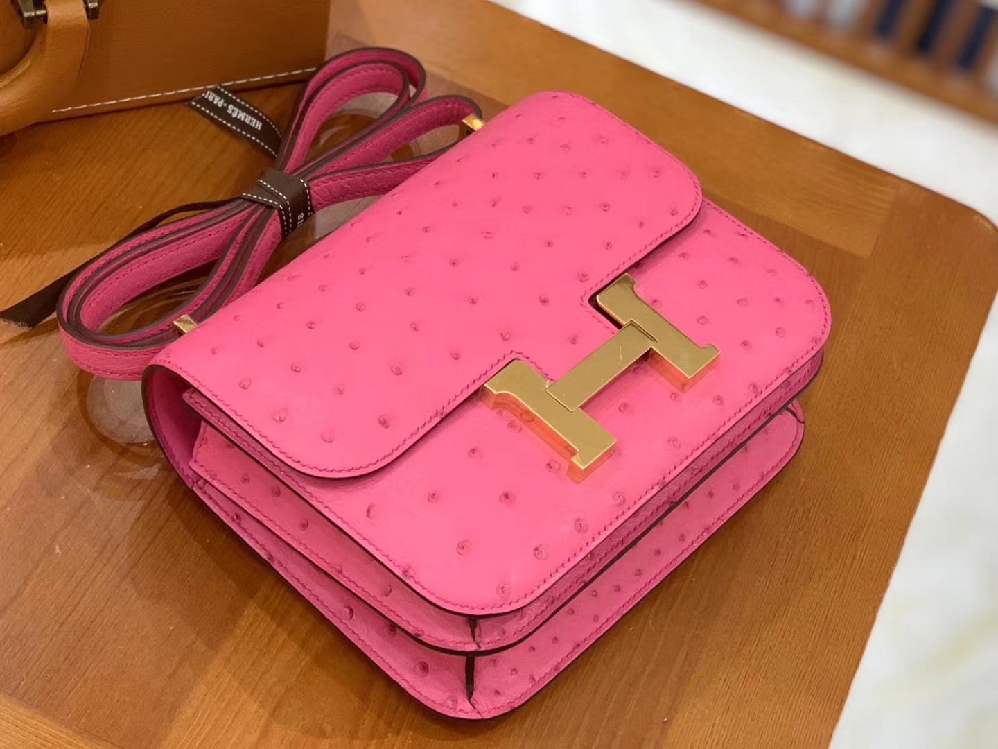 HERMES 爱马仕 Constance 空姐包 19cm 南非KK鸵鸟皮 Ostrich 5J桃红色 进口蜜蜡线 全手工制作