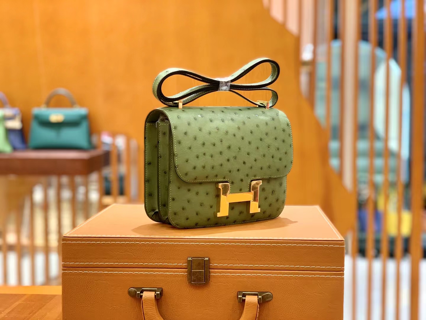 HERMES 爱马仕 Constance 空姐包 19cm 南非KK鸵鸟皮 Ostrich 3i 牛油果绿 进口蜜蜡线 全手工制作