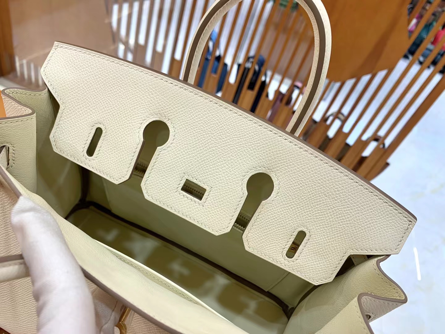 HERMES 爱马仕 Birkin 25CM Epsom Craie 10 奶昔白 进口蜜蜡线 全手工制作