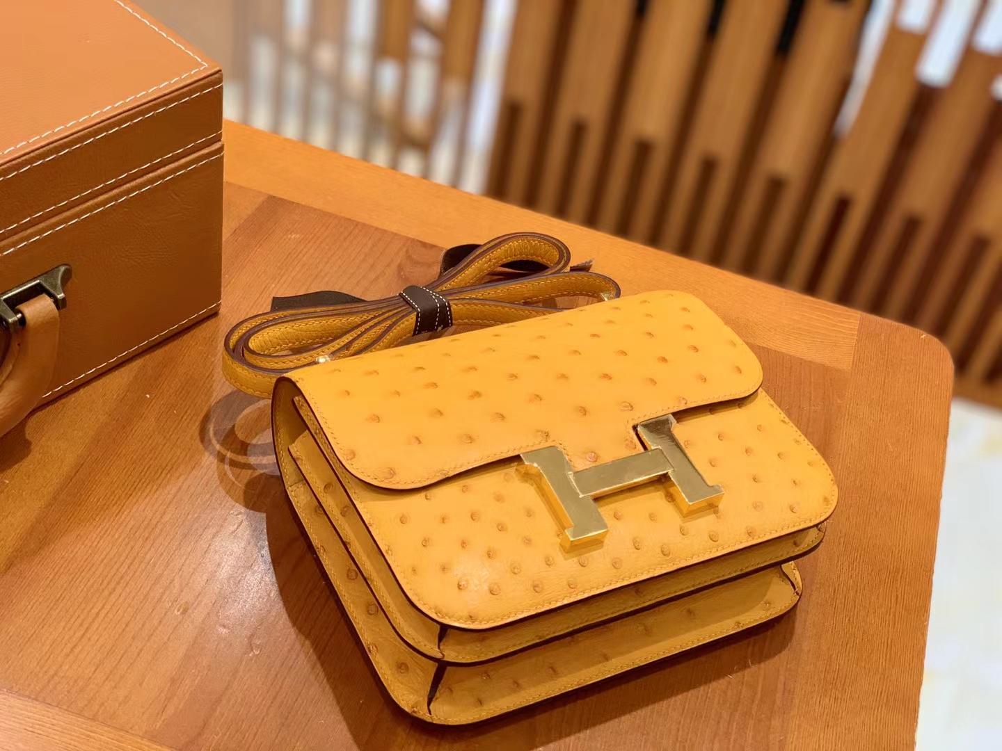 HERMES 爱马仕 Constance 空姐包 19cm 南非KK鸵鸟皮 Ostrich 9D琥珀黄 进口蜜蜡线 全手工制作