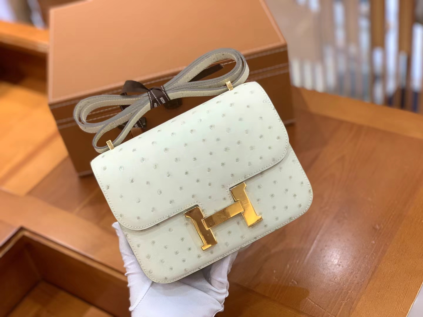 HERMES 爱马仕 Constance 空姐包 19cm 南非KK鸵鸟皮 Ostrich 3C Parchmin羊毛白 进口蜜蜡线 全手工制作