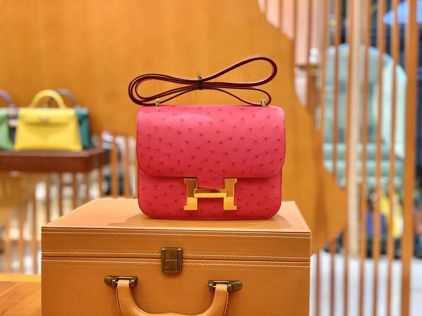 HERMES 爱马仕 Constance 空姐包 19cm 南非KK鸵鸟皮 Ostrich 5U Rose Dragee糖果粉 进口蜜蜡线 全手工制作
