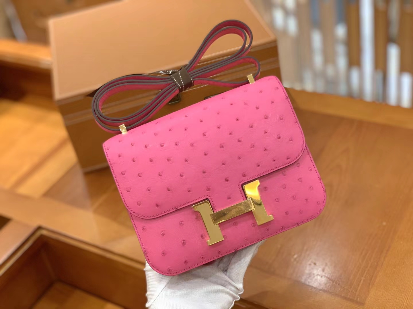 HERMES 爱马仕 Constance 空姐包 19cm 南非KK鸵鸟皮 Ostrich 5J桃红色 进口蜜蜡线 全手工制作