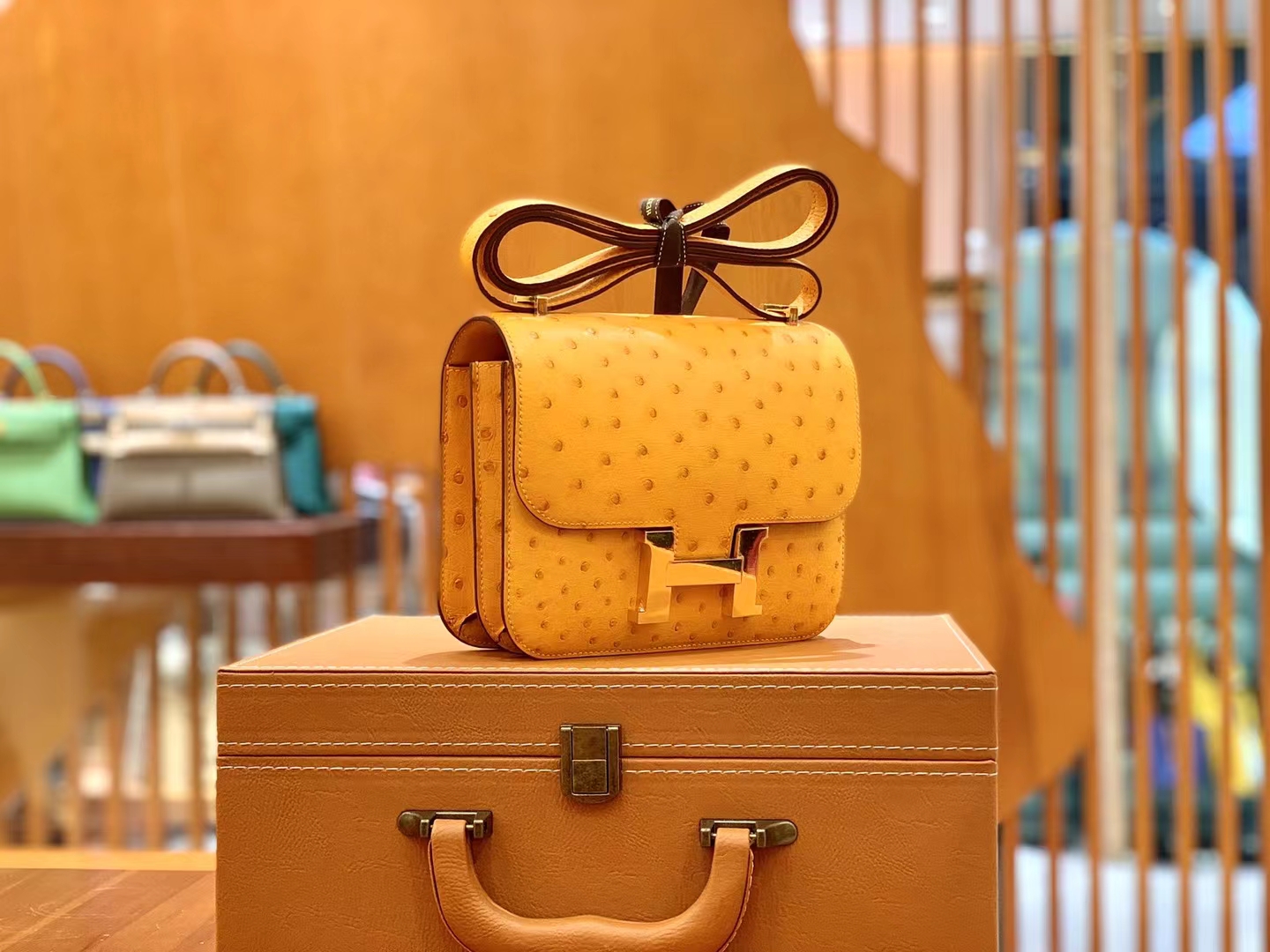 HERMES 爱马仕 Constance 空姐包 19cm 南非KK鸵鸟皮 Ostrich 9D琥珀黄 进口蜜蜡线 全手工制作