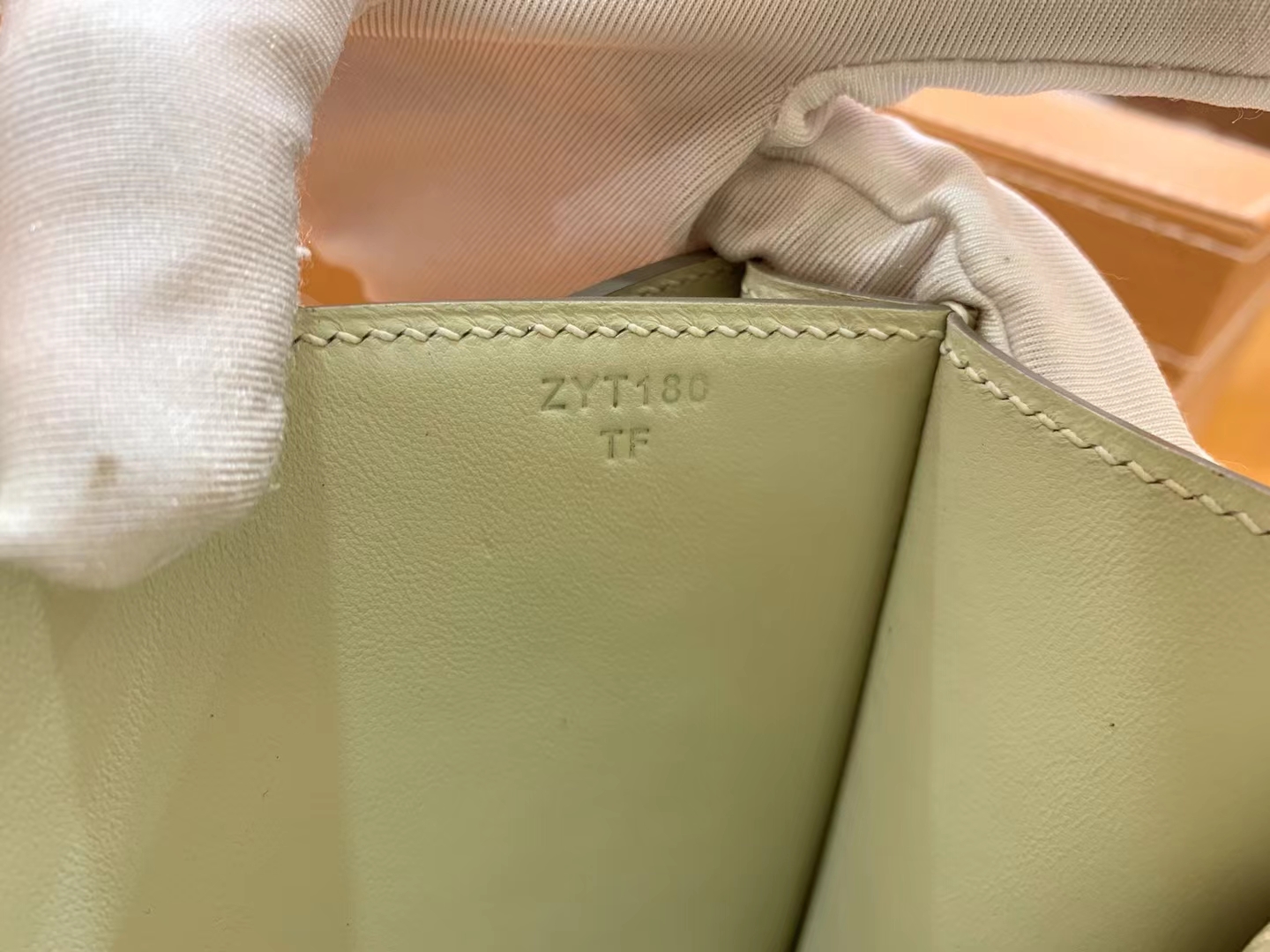 HERMES 爱马仕 Constance 空姐包 19cm 南非KK鸵鸟皮 Ostrich 3C Parchmin羊毛白 进口蜜蜡线 全手工制作